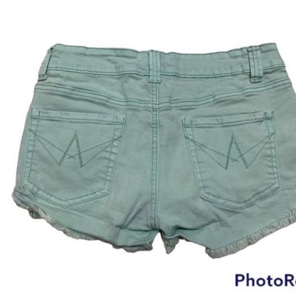 Lost Shorts Shortie Mint Green Stretch Denim Low Rise Fray Sz 26 Womens Cut Offs - Picture 2 of 3